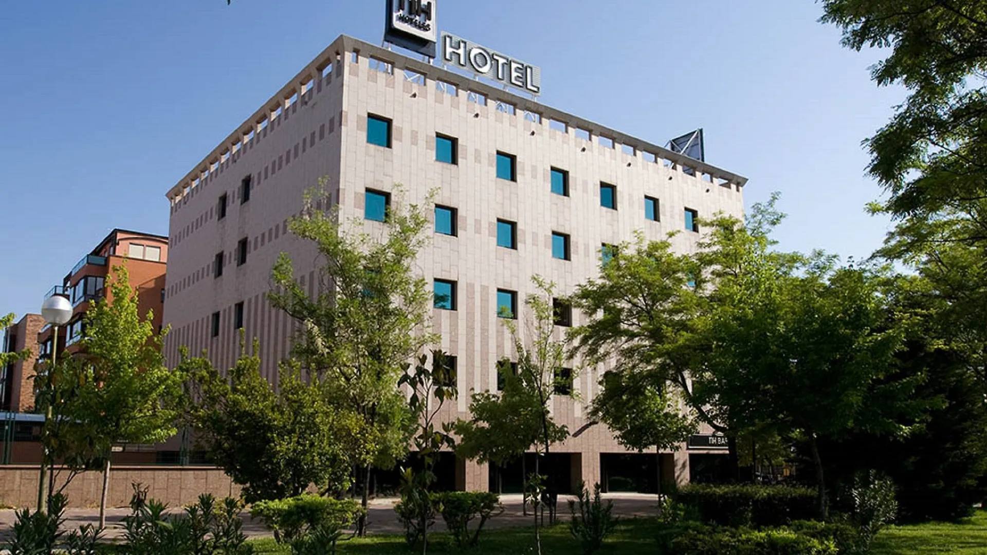 Nh Barajas Airport Hotel Madrid